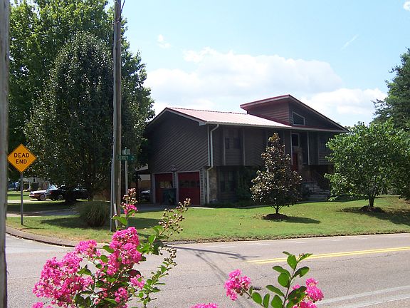 2nd image of 4500 Haynes Ln