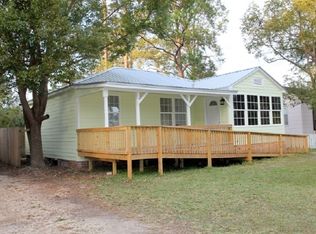 219 9th St, Port Saint Joe, FL 32456