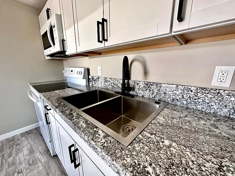 3650 E 23rd St #2 — Photo 9