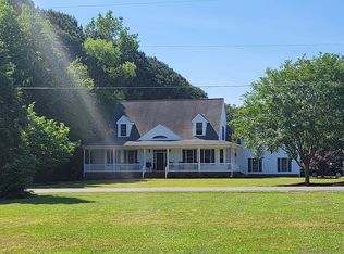 8286 Little England Rd, Hayes, VA 23072