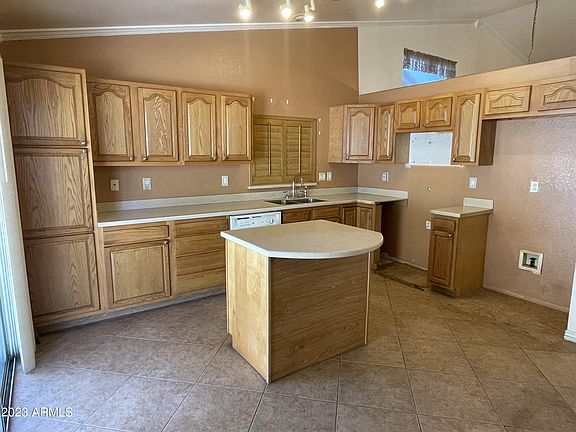 4th image of 9986 W MACKENZIE Drive