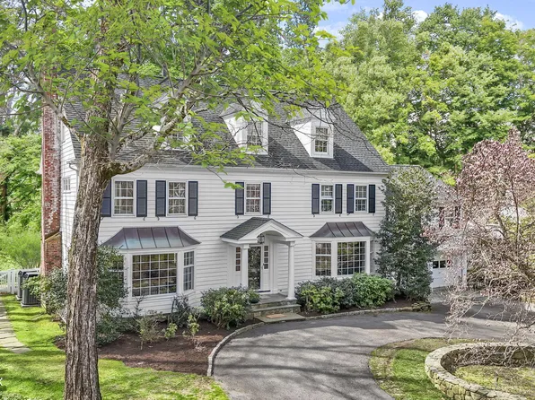 60 Londonderry Dr, Greenwich, CT 06830