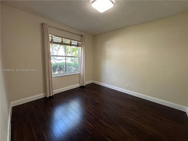 4192 Laurel Ridge Cir #4192 — Photo 12