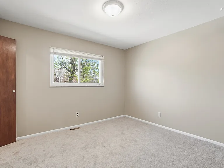 157 Harter Ave — Photo 20