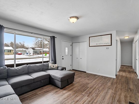 2nd image of 636 Woodward Ave