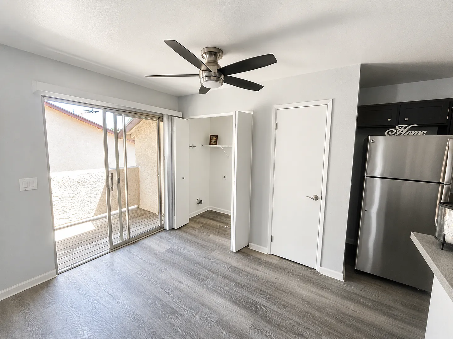 Creekside Apartments — Photo 4