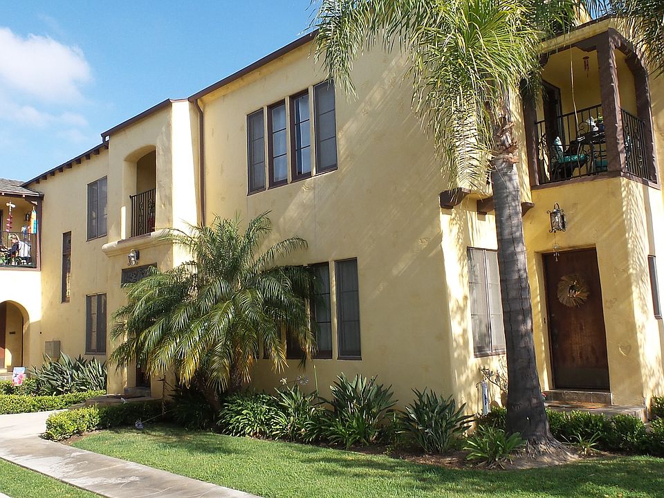 1st image of 313 Coronado Ave