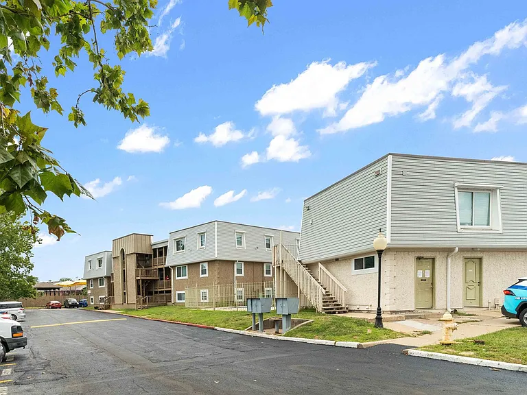 Fountainridge Apartments — Photo 51