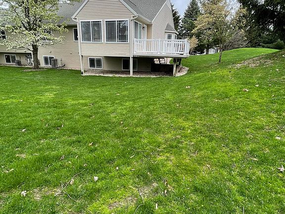 4th image of 7389 Rock Canyon Dr SW