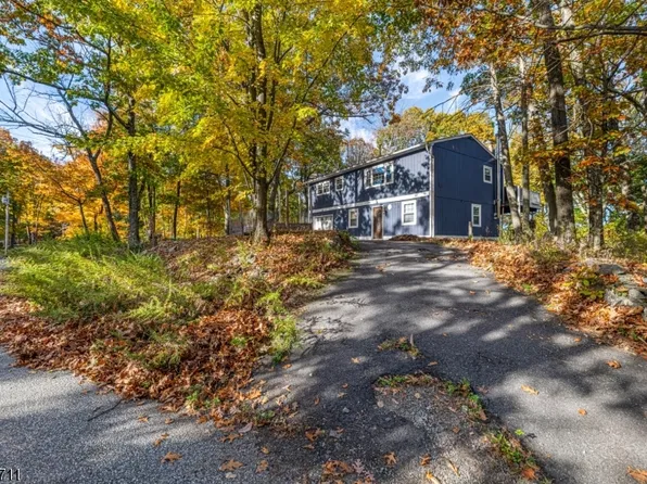 27 Evergreen Rd, Vernon Twp., NJ 07461