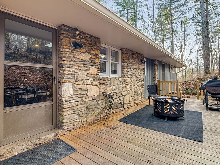 635 Aiken Rd #1 — Photo 27
