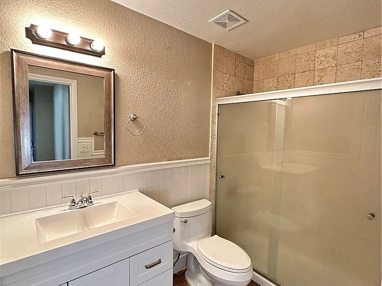 3910 Amy Marie Ct — Photo 9