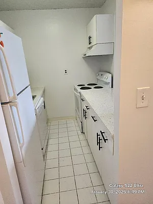 Rented by US # 1 Realty | media 29