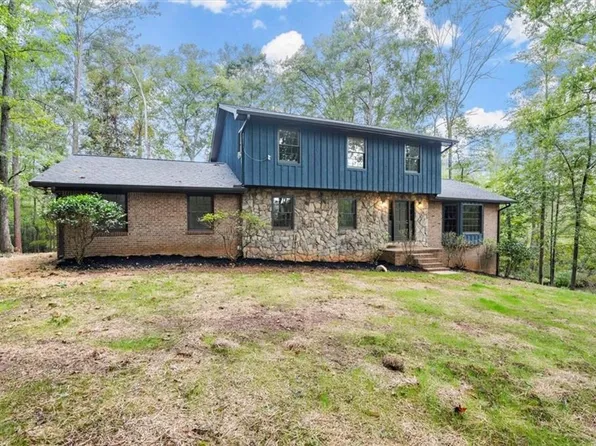 1447 Redwine Rd, Fayetteville, GA 30215