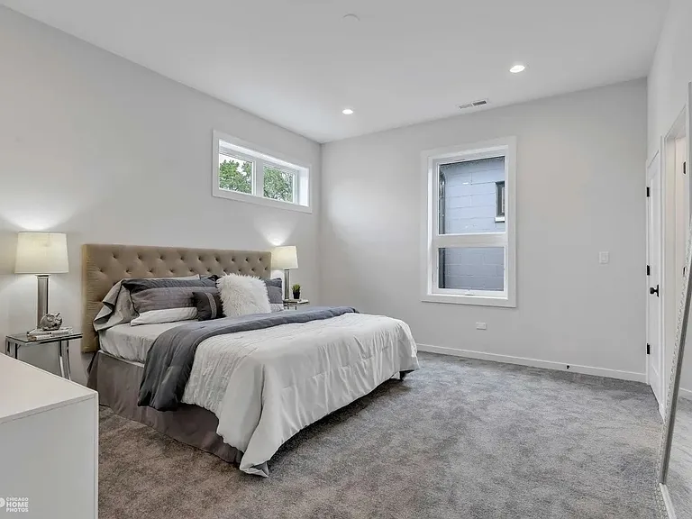 5434 S Michigan Ave #2 — Photo 8
