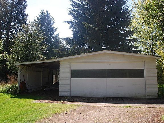 5th image of 13404 8th Ave S