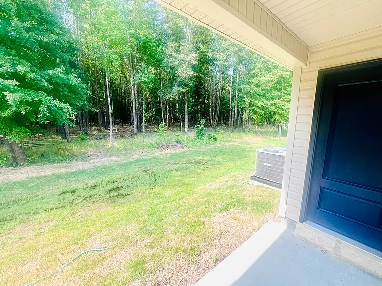 144 Jonathan Dr — Photo 21