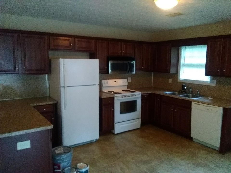 2nd image of 1023 21st St
