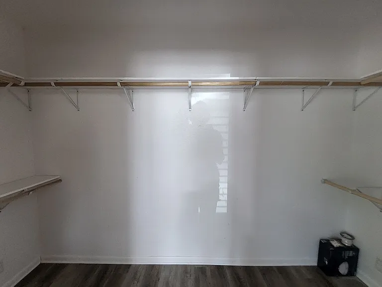 558 Harrison Ln — Photo 10
