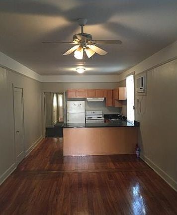2nd image of 1122 Aline St