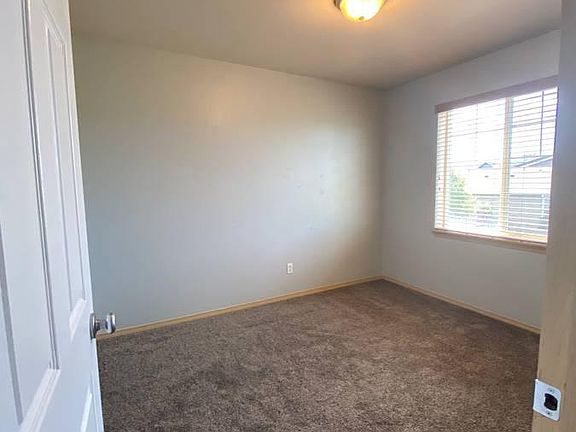 4th image of 8907 76th Ave NE