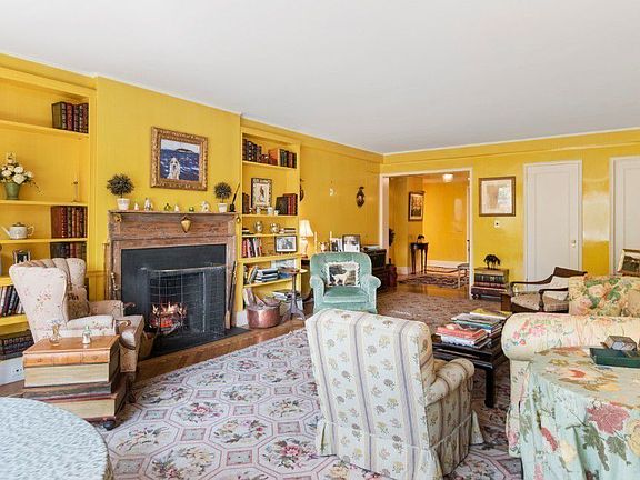 2nd image of 1 E 66th St APT 5D