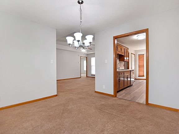 4th image of 992 Cheekwood Trl