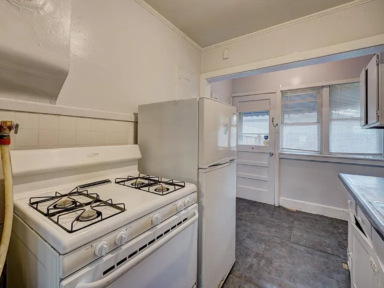 731 S Rockford Ave — Photo 11