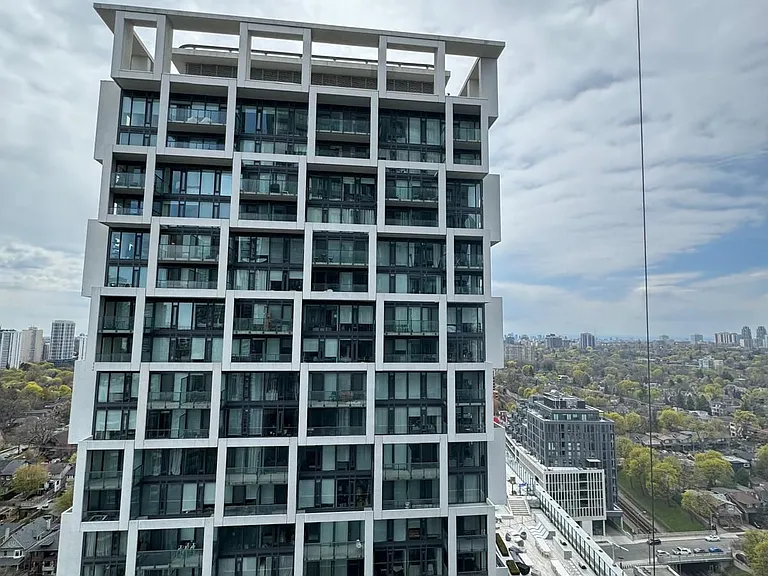 20 Soudan Ave #2204 — Photo 14