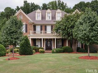 106 Chadmore Dr, Cary, NC 27518