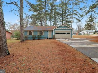 621 Maple Dr, Riverdale, GA 30274