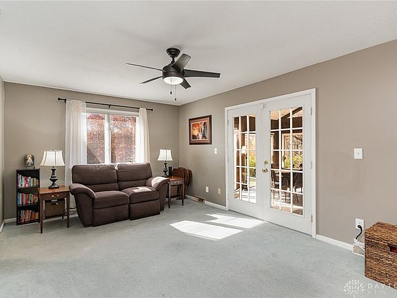 5th image of 4249 Washington Ave