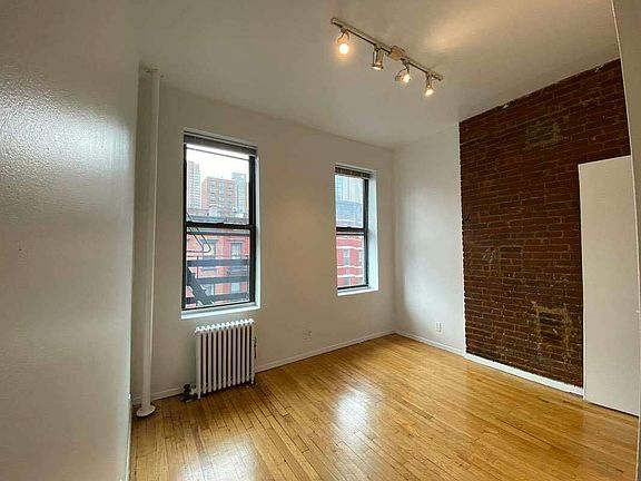 2nd image of 515 W 46th St #44