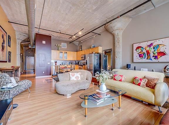4th image of 1511 Locust St APT 608