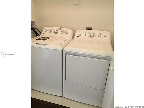 5th image of 2611 NE 213th St