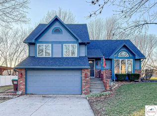 1645 E Timber Ridge Dr, Sedalia, MO 65301