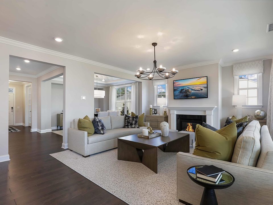 2nd image of 601 Ocean Jasper Dr W