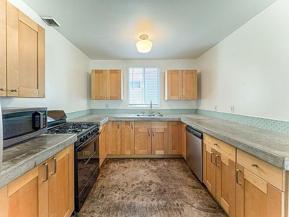3rd image of 535 Brooks Ave APT 2