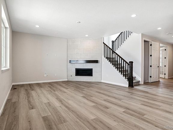 5th image of 903 W Witherspoon Drive