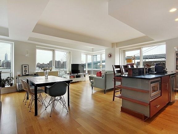 3rd image of 440 Kent Ave #2B