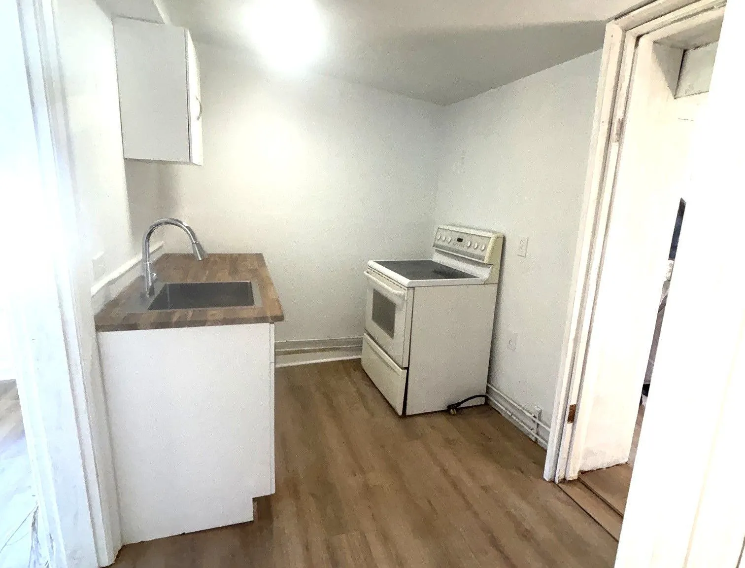 2 bed, $1,600 — Photo 4