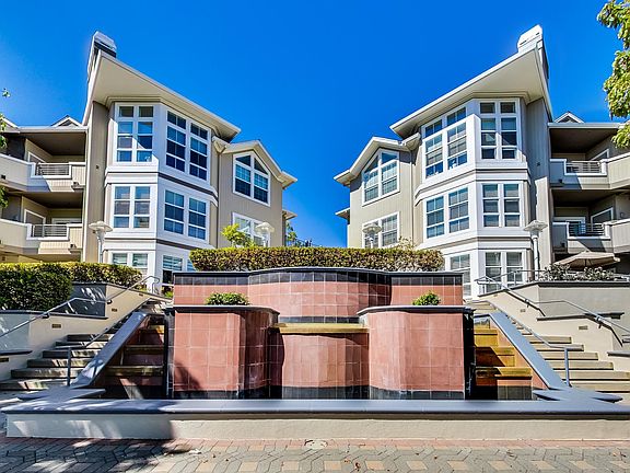 2nd image of 880 Meridian Bay Ln Unit 213