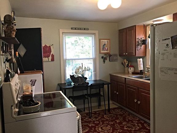 3rd image of 1421 Park Ave