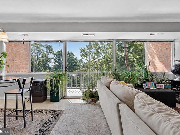 3rd image of 5801 Quantrell Ave APT 206