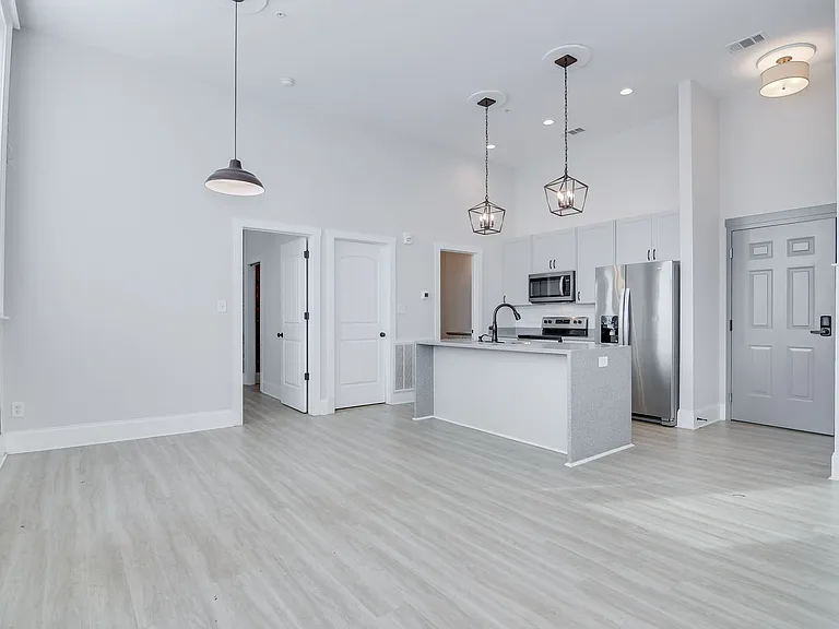 164 N Louisville St #2 — Photo 26