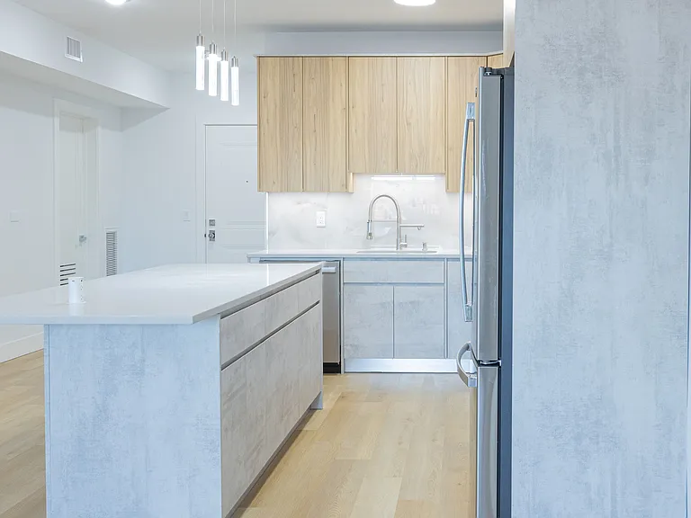 8800 John F. Kennedy Blvd — Photo 37