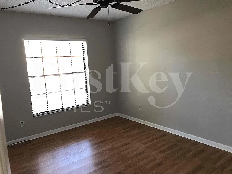 16219 Pebblebrook Dr — Photo 19
