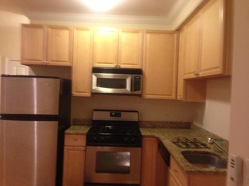 3rd image of 4954 N Spaulding Ave APT B