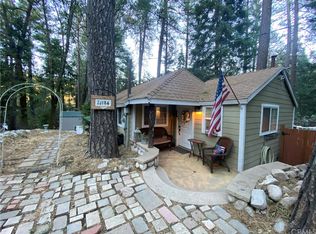 21884 Plunge Rd, Crestline, CA 92322