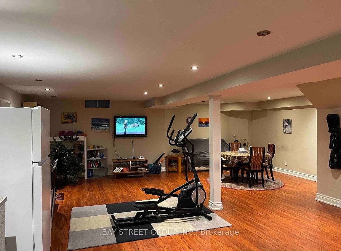 2 bed, $2,200 — Photo 2
